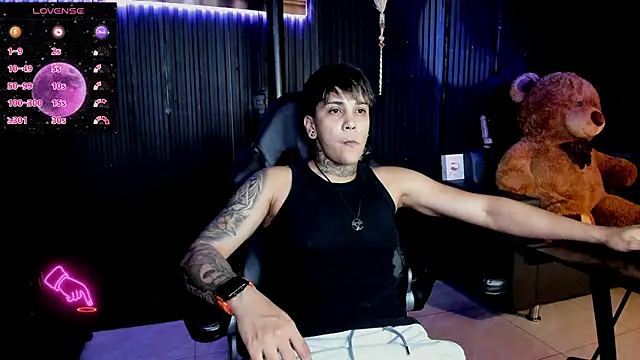 ZhoeStrong online show from March 11, 9:59 pm