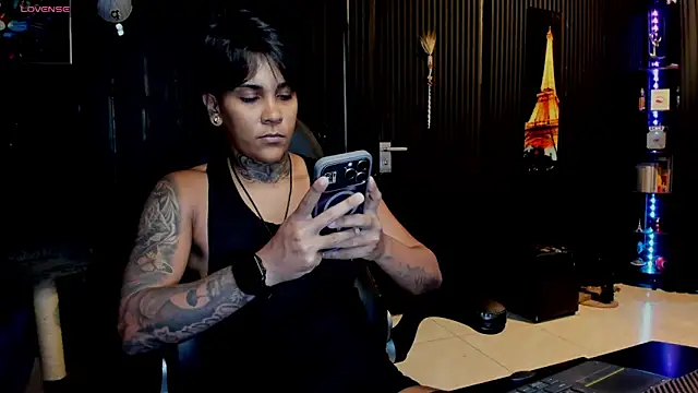 ZhoeStrong online show from September 9, 10:20 pm