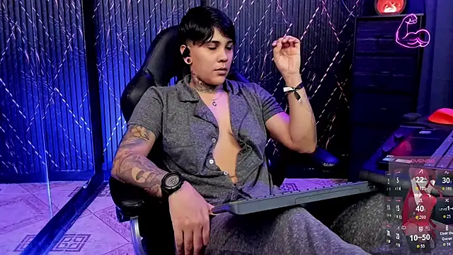 ZhoeStrong online show from February 15, 6:59 pm