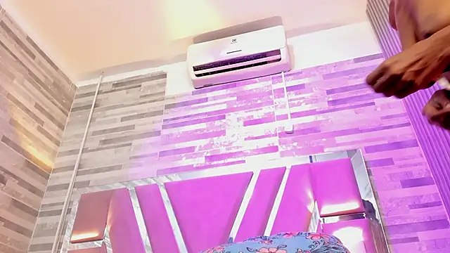 ebony march online show from November 22, 6:18 pm