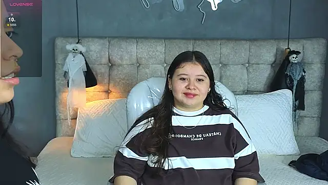 Laia and Aloby online show from October 24, 10:17 pm