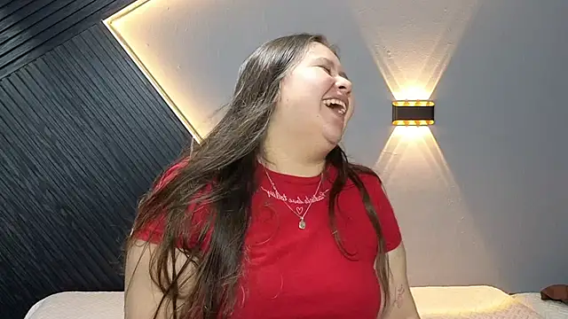 Laia and Aloby online show from February 7, 10:13 pm