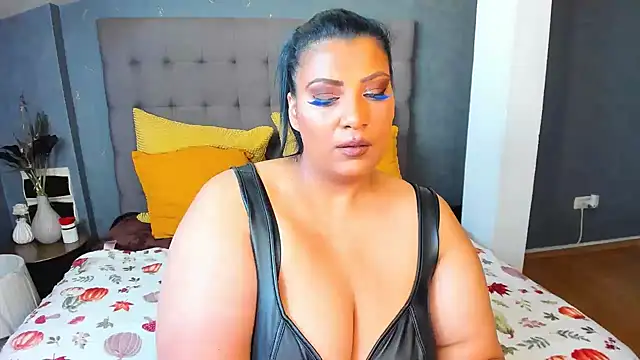 Snapshot of AmyCubes chatting on June 14, 4:09 pm AmyCubes online show from June 14, 4:09 pm