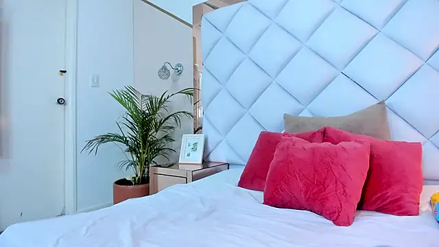 melaniee jones online show from December 23, 6:16 pm