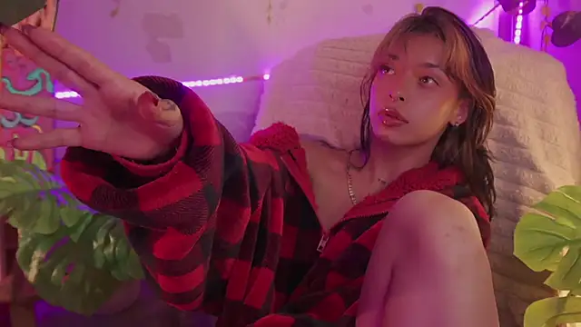 Kitty arts online show from February 28, 9:55 pm