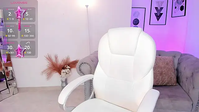 kendaall jenner  online show from December 10, 2:05 am