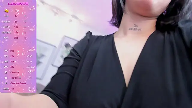 kendaall jenner  online show from December 24, 3:49 am