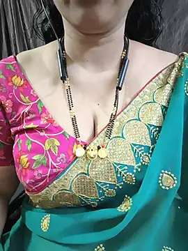 Snapshot of bhuvana555 chatting on May 18, 5:57 am bhuvana555 online show from May 18, 5:57 am