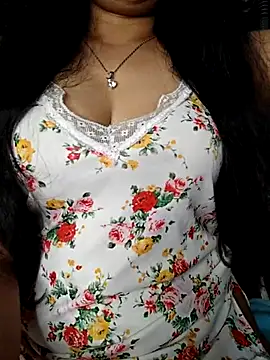 Snapshot of Rina777o chatting on July 15, 5:40 pm Rina777o online show from July 15, 5:40 pm