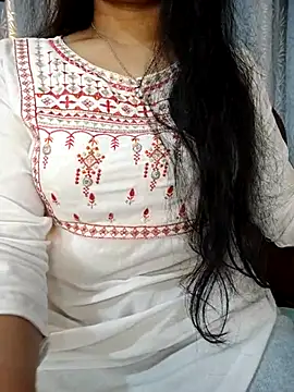 Snapshot of Rina777o chatting on July 18, 7:12 am Rina777o online show from July 18, 7:12 am