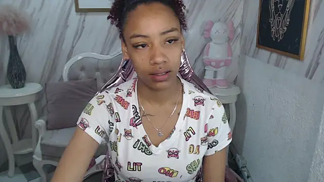 Violeth b online show from February 21, 12:50 pm