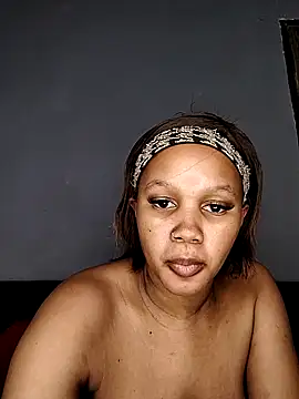 Snapshot of Sego_TeeTee chatting on June 21, 10:23 pm Sego TeeTee online show from June 21, 10:23 pm