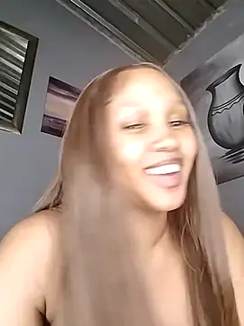 Snapshot of Sego_TeeTee chatting on August 1, 10:41 pm Sego TeeTee online show from August 1, 10:41 pm