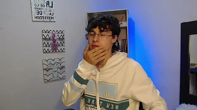 Jeam hot online show from January 27, 9:22 pm