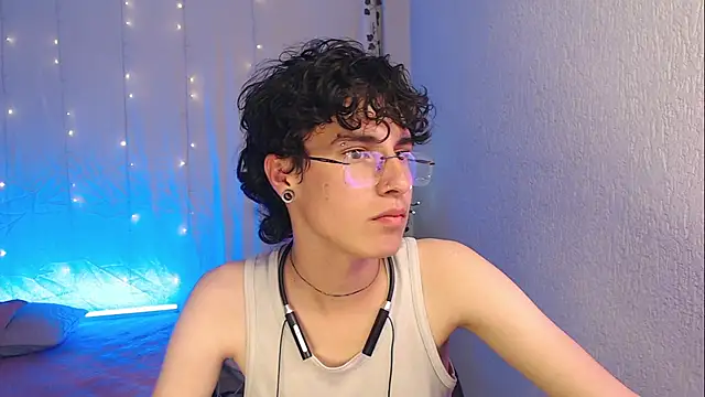 Jeam hot online show from February 1, 9:08 pm