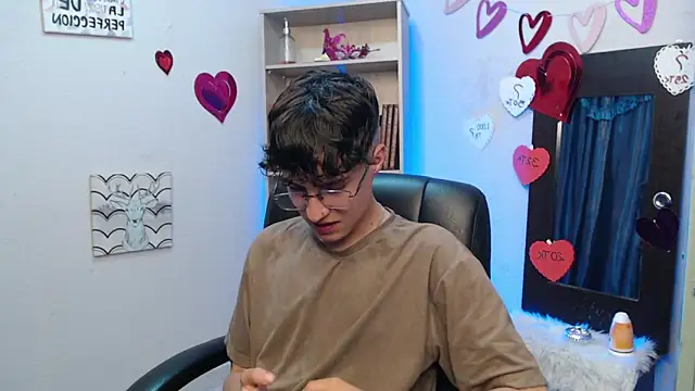 Jeam hot online show from March 11, 8:31 pm