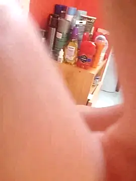 Snapshot of swingr chatting on March 15, 8:37 am swingr online show from March 15, 8:37 am