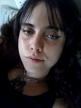 Snapshot of lucylovles chatting on February 20, 10:27 am lucylovles online show from February 20, 10:27 am