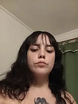 Snapshot of lucylovles chatting on August 2, 4:22 am lucylovles online show from August 2, 4:22 am