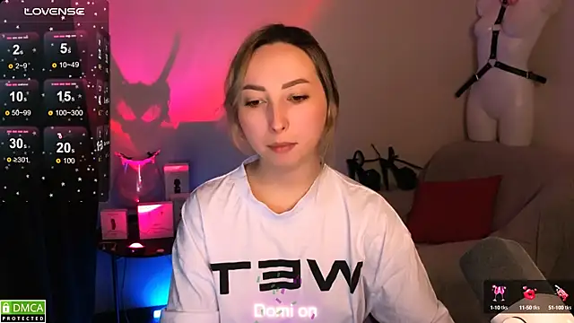 Snapshot of wow_susan chatting on February 5, 5:20 am wow susan online show from February 5, 5:20 am