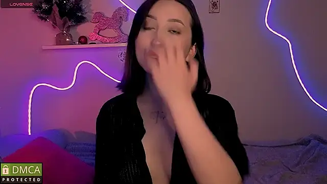 Snapshot of wow_susan chatting on February 6, 2:27 am wow susan online show from February 6, 2:27 am