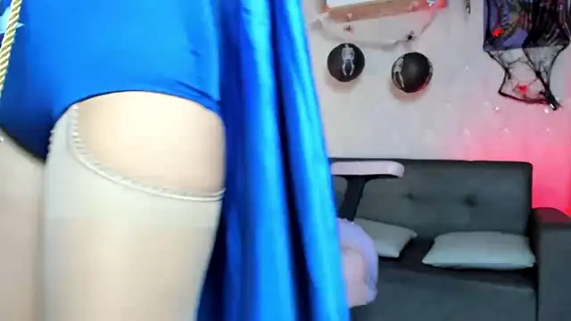 Snapshot of Alaia_Love77 chatting on October 30, 9:15 pm Alaia Love77 online show from October 30, 9:15 pm