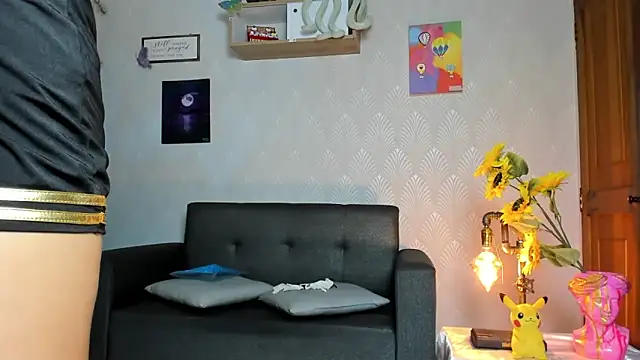 Snapshot of Alaia_Love77 chatting on May 17, 1:07 pm Alaia Love77 online show from May 17, 1:07 pm