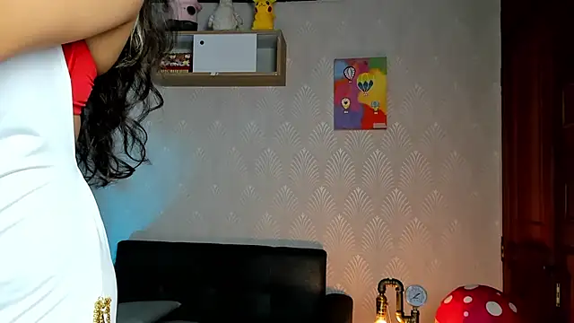 Snapshot of Alaia_Love77 chatting on July 15, 9:53 pm Alaia Love77 online show from July 15, 9:53 pm