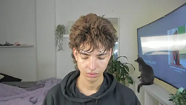 santy-kitty online show from November 19, 12:32 am