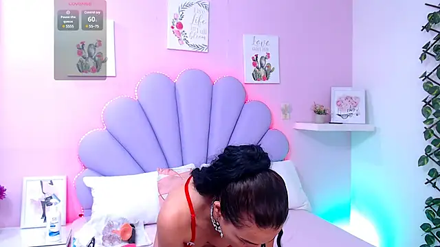 HannaPretthy online show from January 7, 7:17 pm