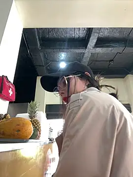 EemaHaruki online show from March 21, 6:40 pm