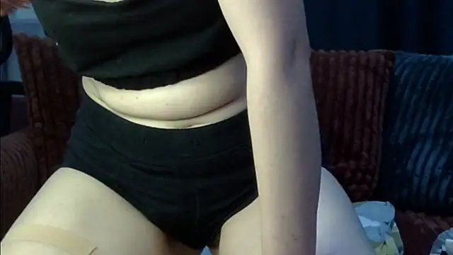 Snapshot of DiamondAssCeyda chatting on December 24, 9:11 pm DiamondAssCeyda online show from December 24, 9:11 pm