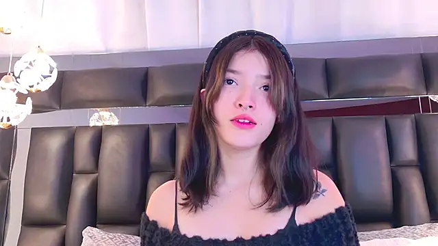 AlliciaKim online show from February 18, 7:09 pm