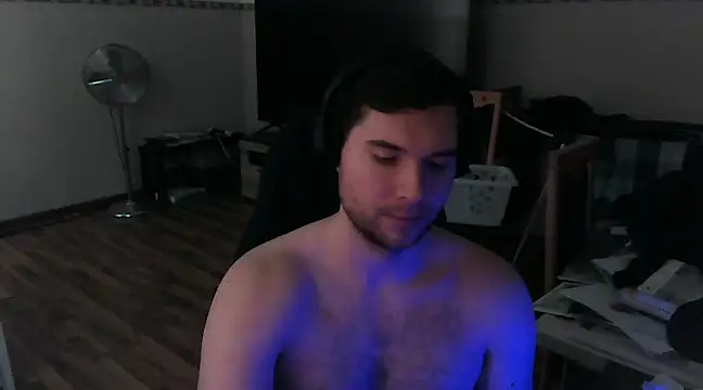 Snapshot of Ironman220 chatting on December 25, 10:39 am Ironman220 online show from December 25, 10:39 am