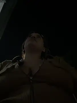 perlita05 online show from March 23, 4:27 am