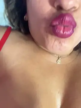 perlita05 online show from September 19, 9:00 am