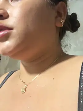 perlita05 online show from October 4, 8:18 pm