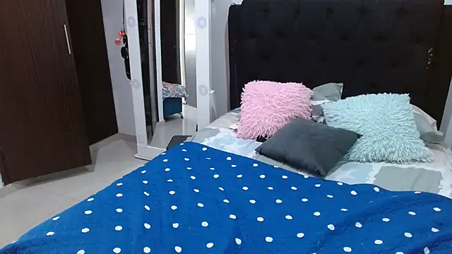 Snapshot of amazonafit_ chatting on January 15, 6:40 pm amazonafit online show from January 15, 6:40 pm