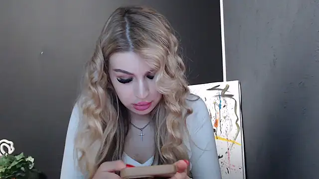 Snapshot of Your_Jessy chatting on July 12, 11:45 am Your Jessy online show from July 12, 11:45 am