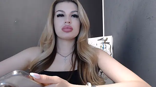 Snapshot of Your_Jessy chatting on July 27, 1:40 pm Your Jessy online show from July 27, 1:40 pm