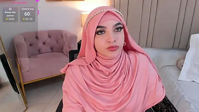 Snapshot of _malih_ chatting on July 17, 12:34 pm malih online show from July 17, 12:34 pm
