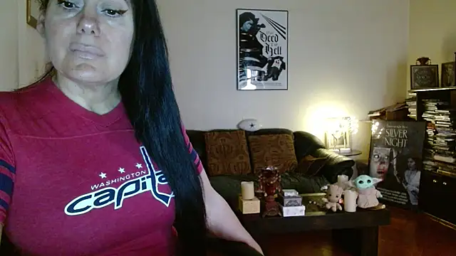 mandaloriangirls online show from November 7, 5:35 pm