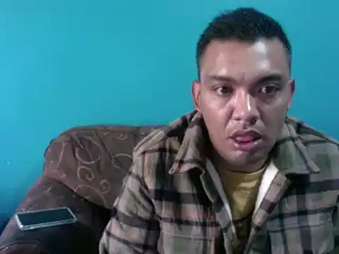 Snapshot of TUMORENO1 chatting on January 9, 6:36 pm TUMORENO1 online show from January 9, 6:36 pm