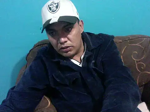 Snapshot of TUMORENO1 chatting on January 30, 2:16 am TUMORENO1 online show from January 30, 2:16 am