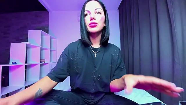 Snapshot of AddictedSabi chatting on October 23, 2:49 pm AddictedSabi online show from October 23, 2:49 pm