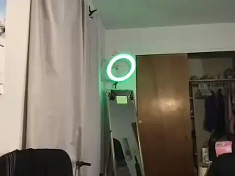 Snapshot of twentywithafelonyy chatting on December 29, 11:18 am twentywithafelonyy online show from December 29, 11:18 am