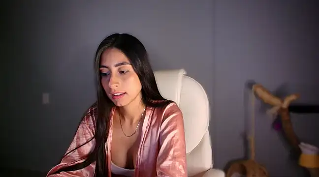 auroracaruso11 online show from February 10, 12:19 am