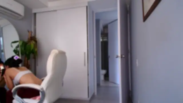 auroracaruso11 online show from October 21, 8:09 pm