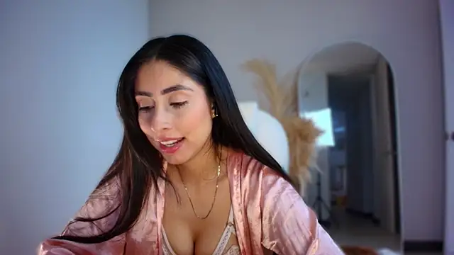 auroracaruso11 online show from November 21, 9:35 pm