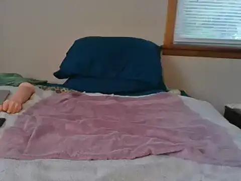 Snapshot of hootmon@xh chatting on September 12, 6:08 pm hootmonxh online show from September 12, 6:08 pm